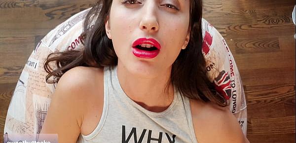 Huge Dildo Sex Machine Fucked Me!